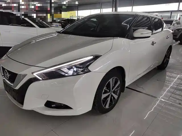 Nissan Bluebird 2020