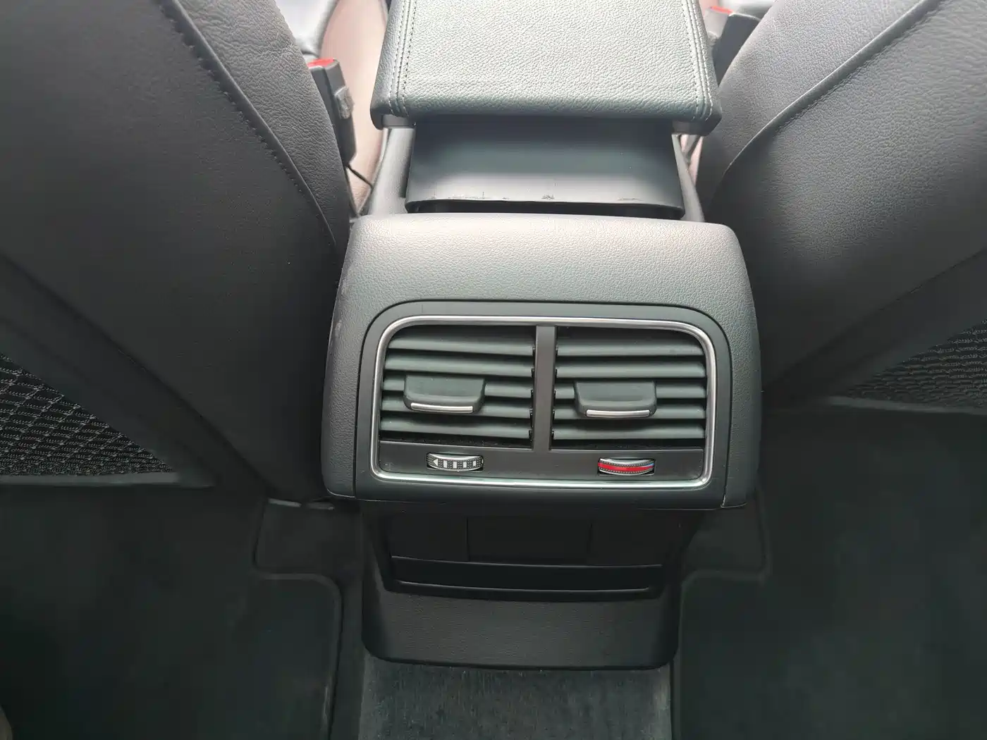 Audi Q5 2018 2017 Plus 40 TFSI Technology