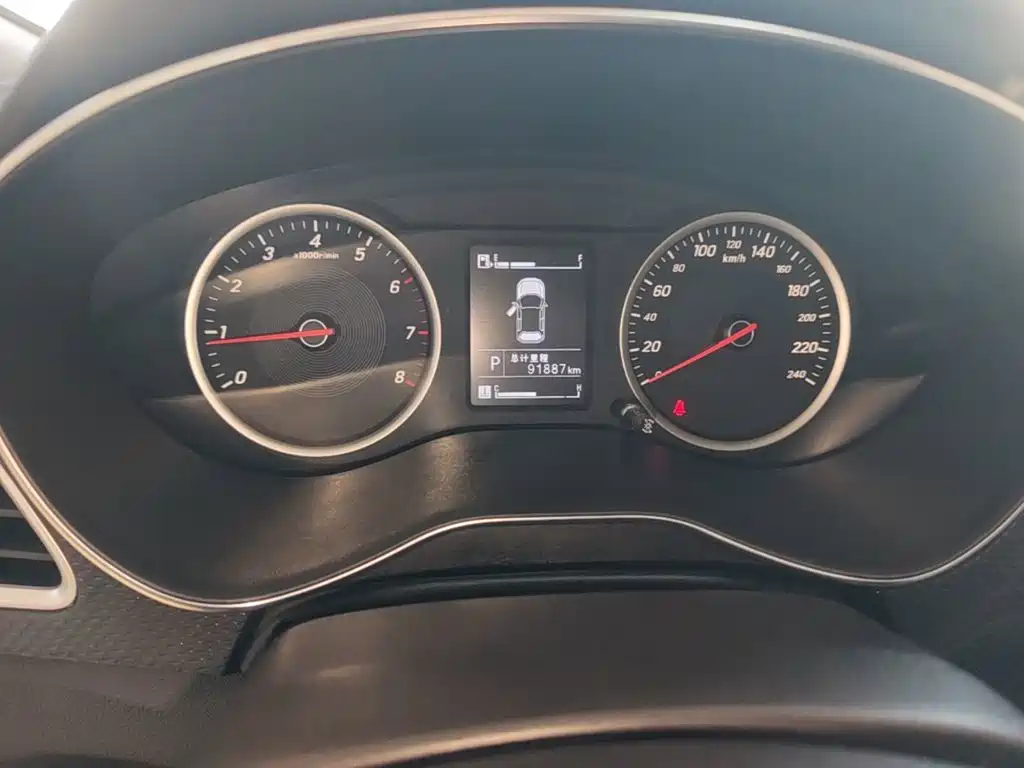 Baojun 730 2020 2019 1.5T CVT Fashion Edition 7-Seater China VI
