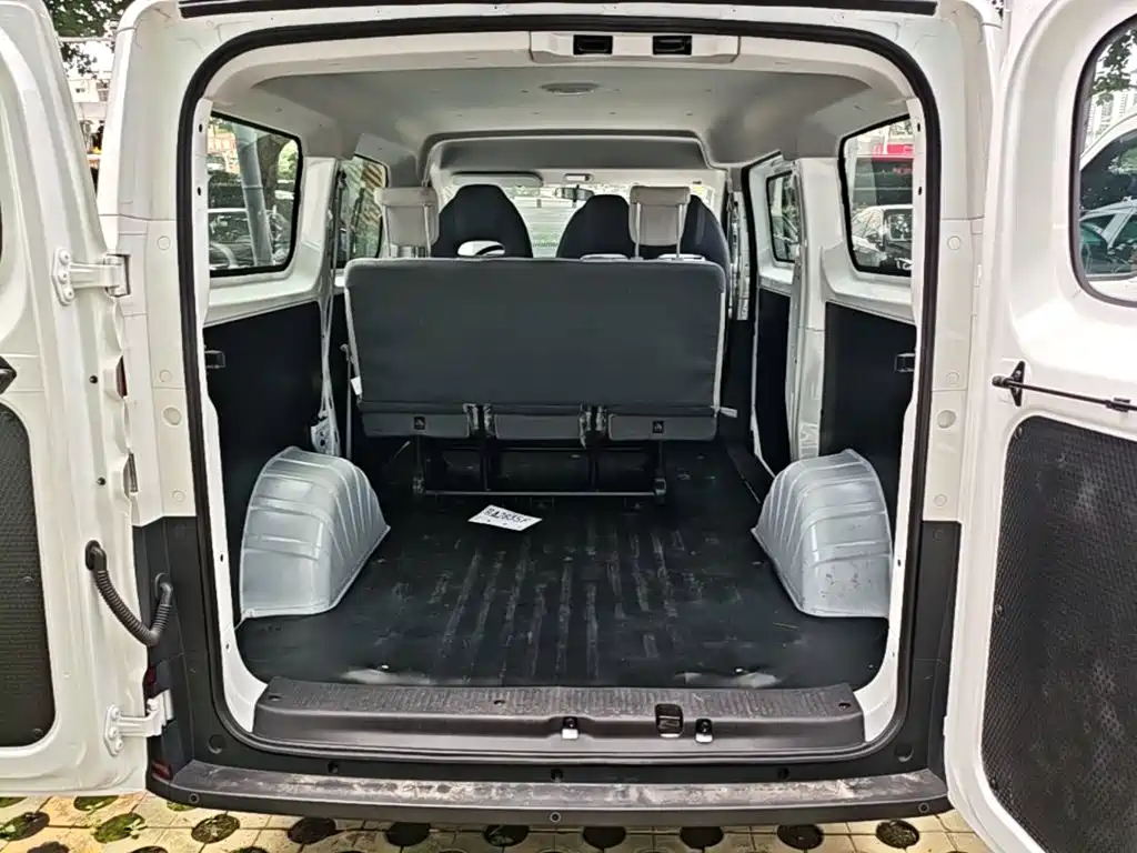 SAIC Maxus Dana V1 2025 2025 Low Roof Multi-purpose Version 42kWh