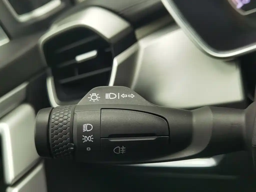 Photo 21 - Geely Coolray