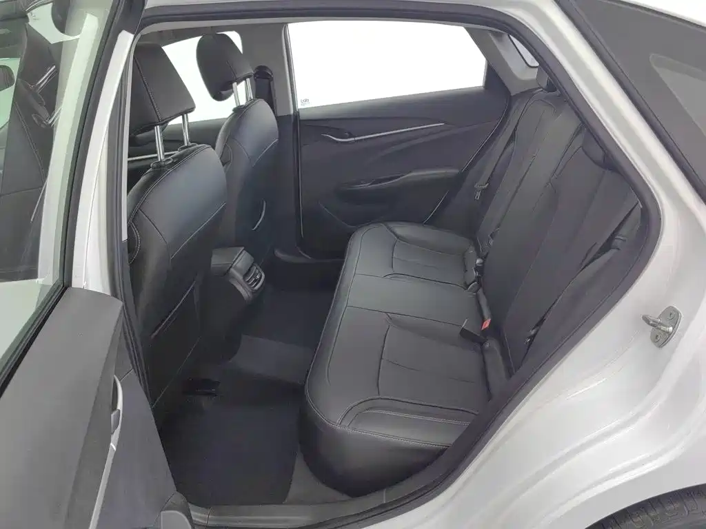 Фото 15 - Buick Excelle