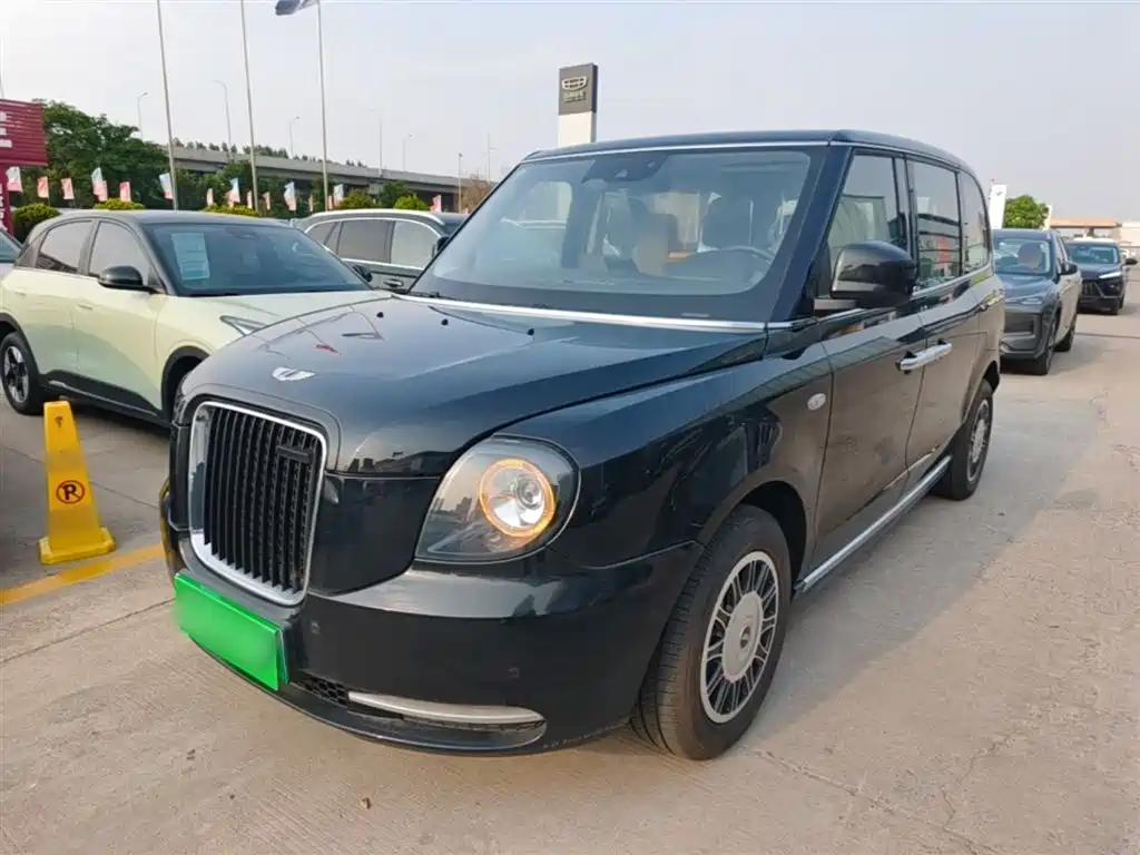 LEVC TX 2024 2023 TX5 Extended Range Travel Edition