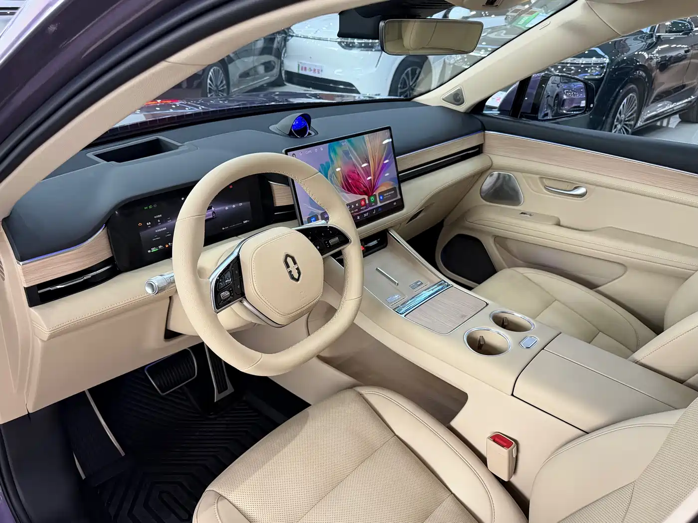 AITO Wenjie AITO M5 2025 Extended Range Ultra AWD фото 9