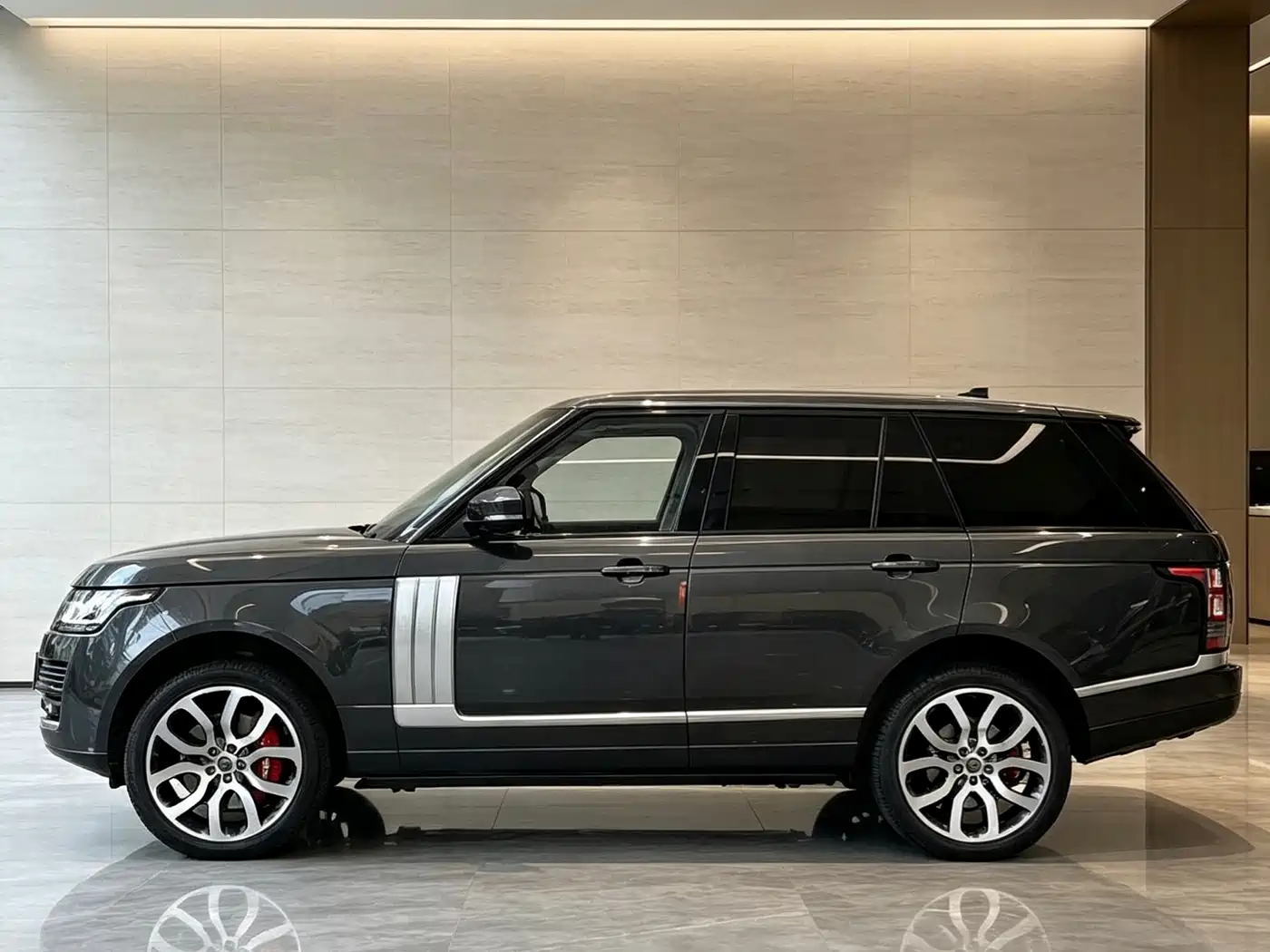 Фото 2 - Land Rover Range Rover