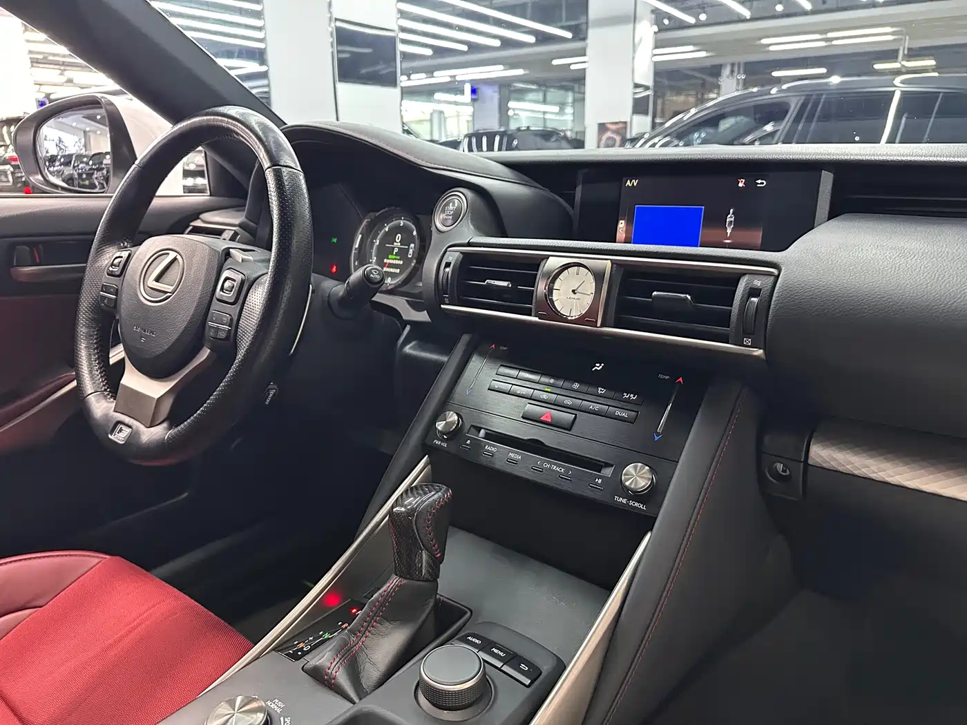 Lexus IS 2018 2017 300 F SPORT