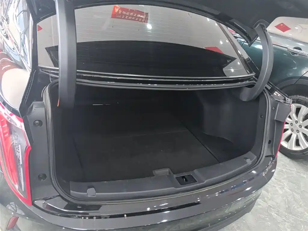 Hongqi E-QM5 2022 431km Charging Enjoyment Edition фото 19