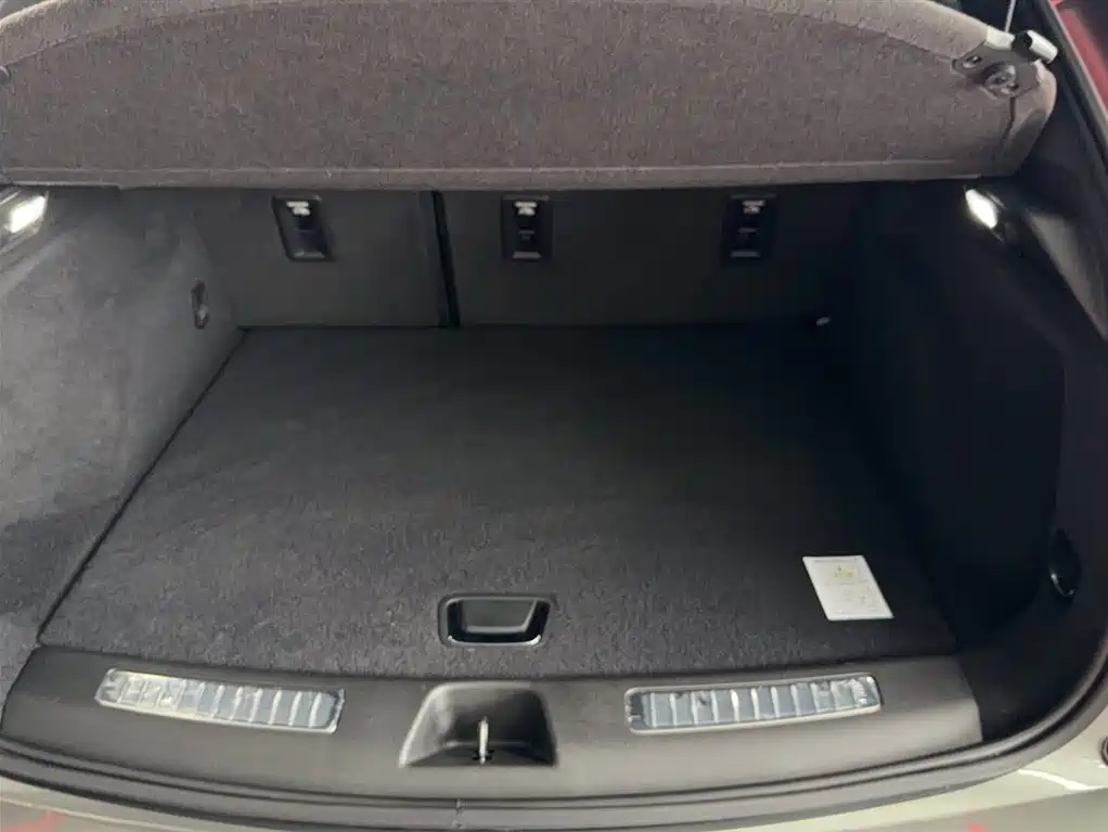 Cadillac XT4 2018 28T FWD Leading Edition фото 15