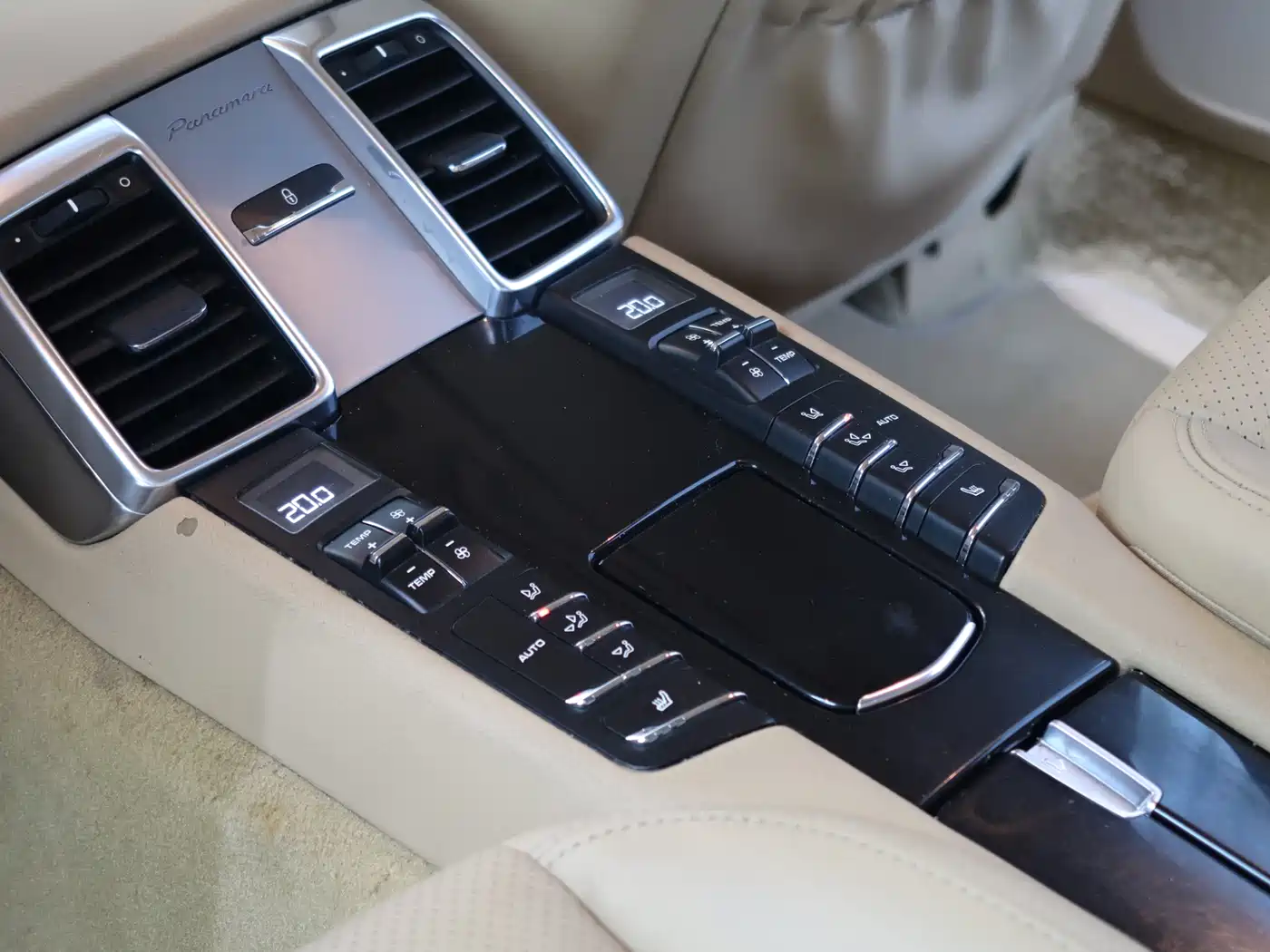 Porsche Panamera 2014 Panamera 3.0T фото 11