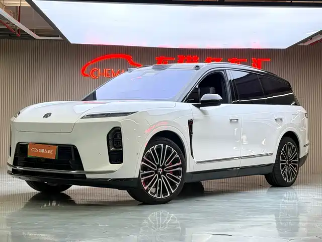 NIO ES8 6 мест, Executive Signature