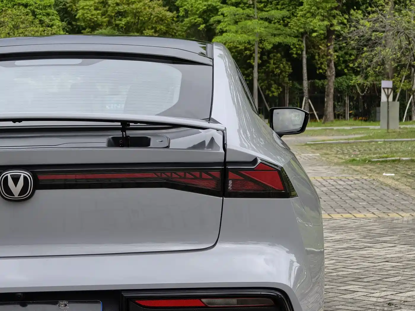 CHANGAN UNI-V