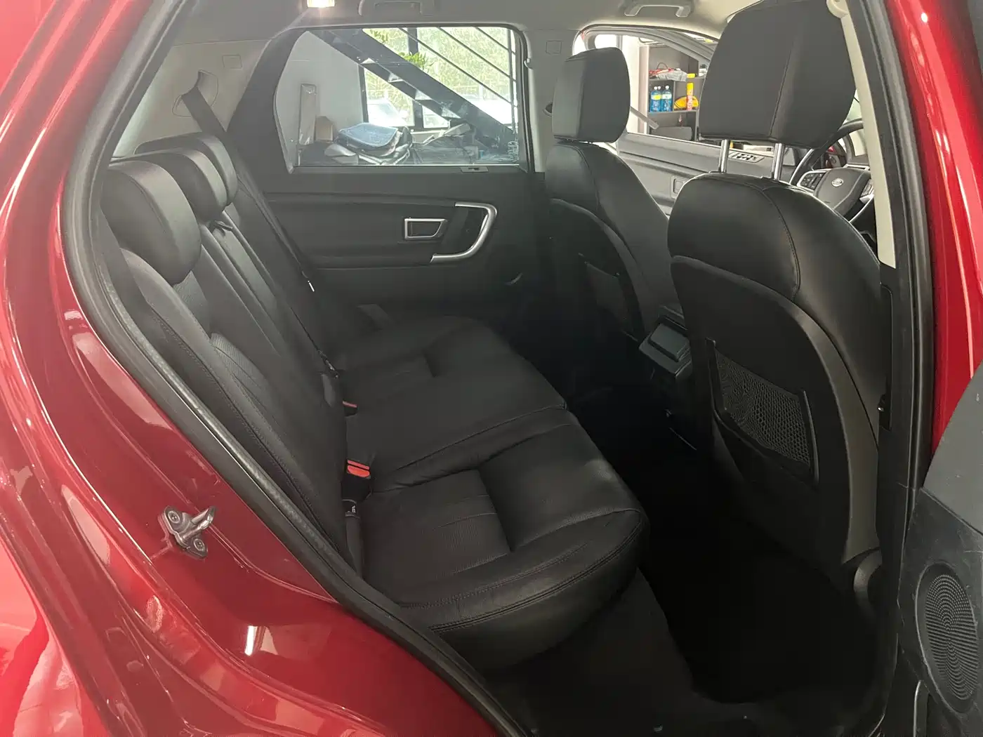 Land Rover Discovery Sport 2018 240PS SE Edition фото 10