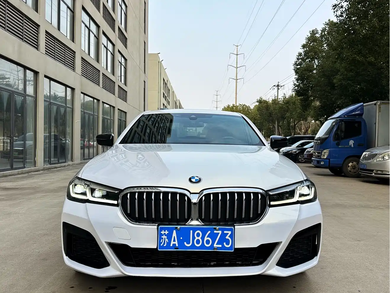 BMW 5 Series 2022 525Li M Sport Package фото 2