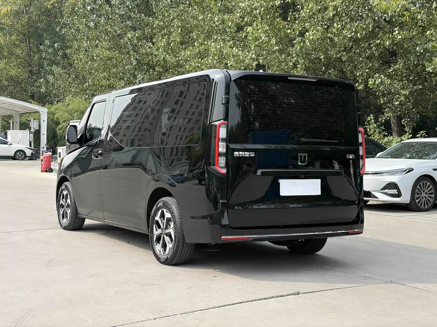 Yuan Cheng Geely Xingfu 2025 2024 Fortune Edition 68.03kWh (Complete Vehicle) 7-Seater