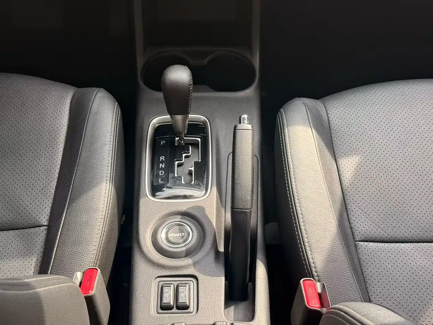 Mitsubishi Outlander 2017 2016 2.4L 4WD Elite Edition 5-seater