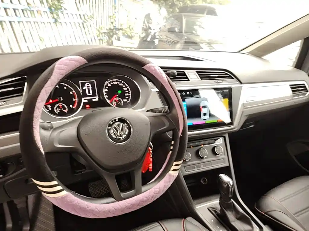 Volkswagen Touran 2016 2016 Touran L 280TSI DSG Trendline