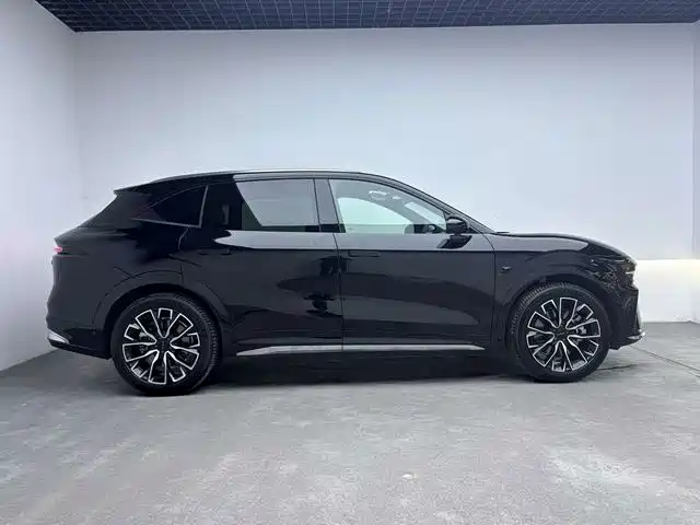 2026 ZEEKR 7X