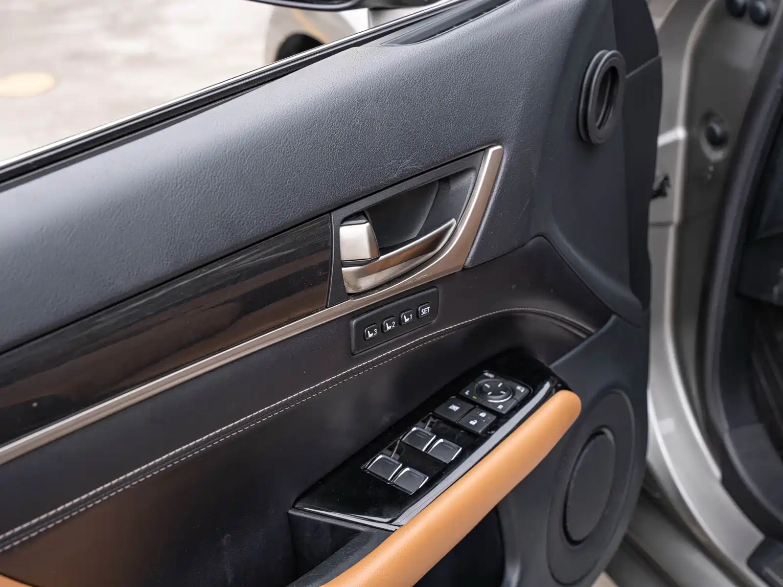 Фото 22 - Lexus GS