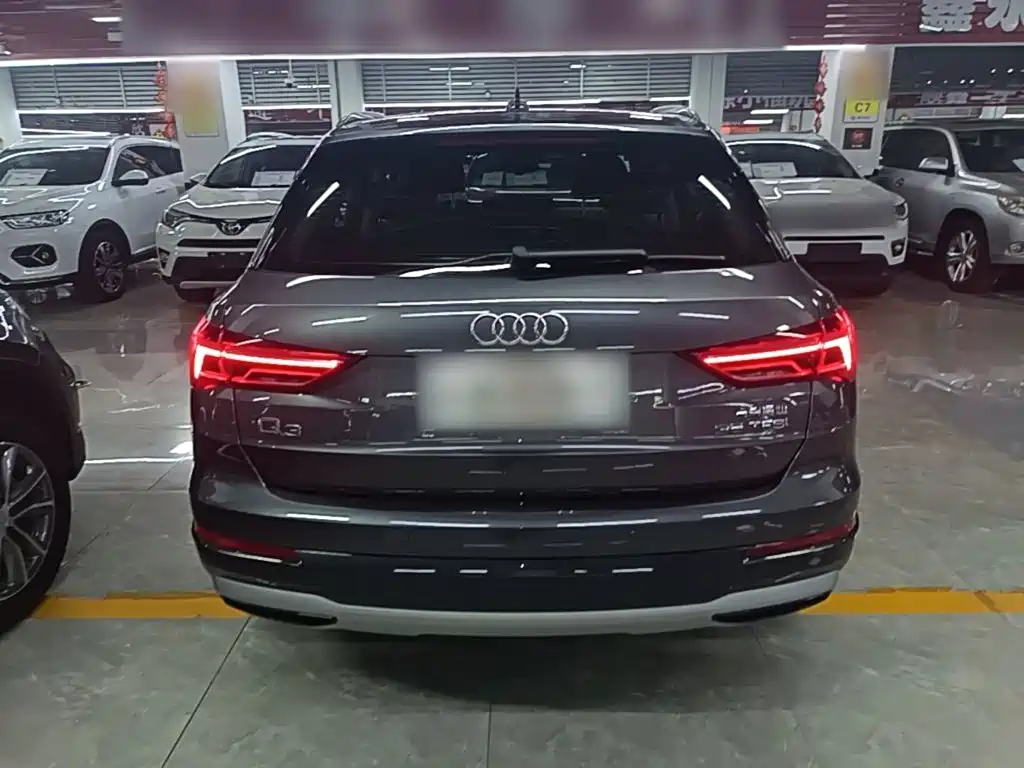 Фото 6 - Audi Q3