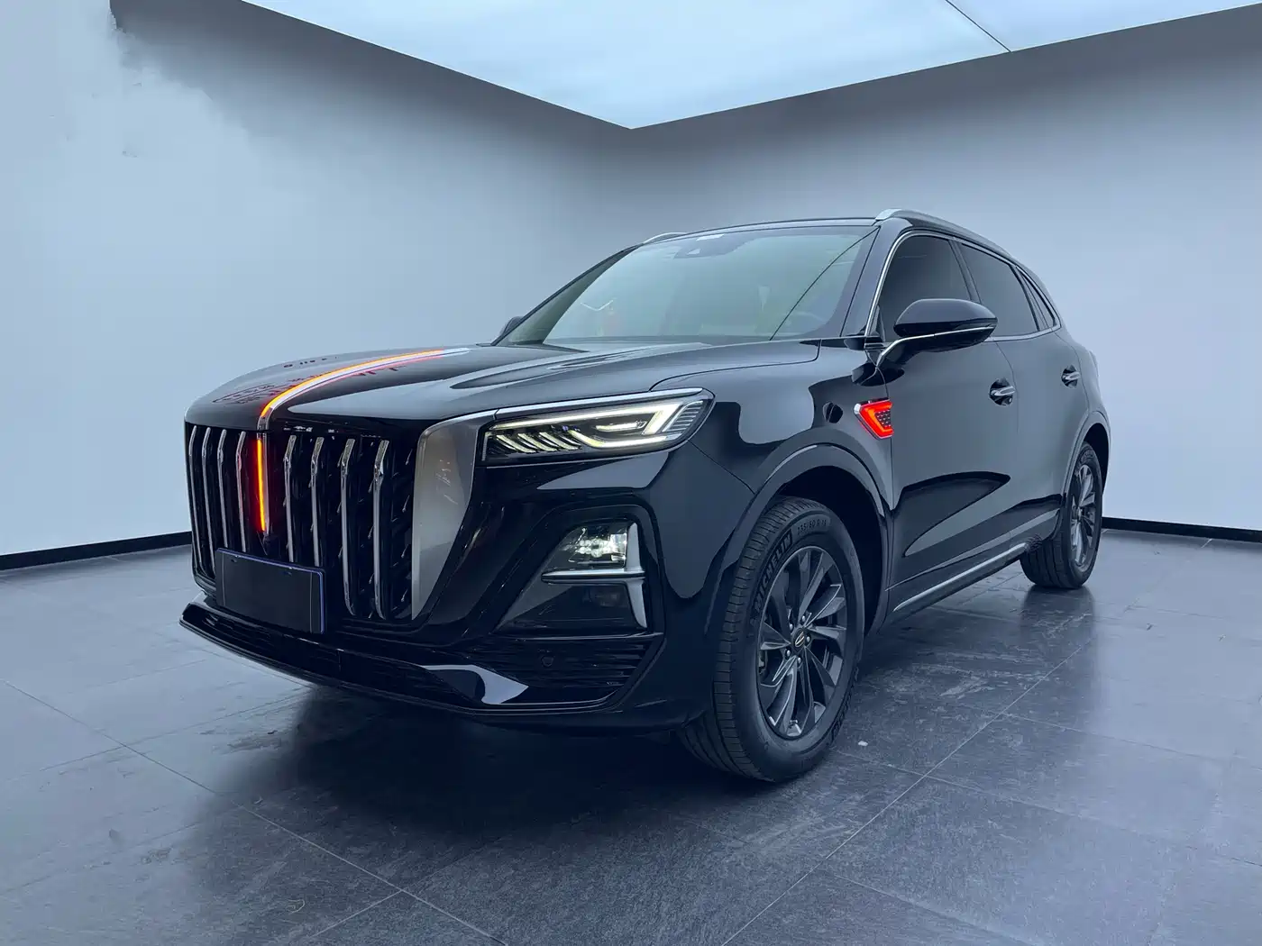 Hongqi HS5 2023 2.0T Flag Enjoy Pro Edition