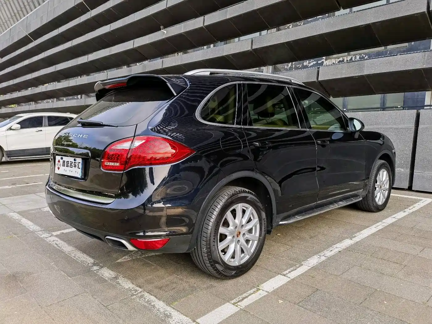 Porsche Cayenne 2011 Cayenne 3.0T фото 6