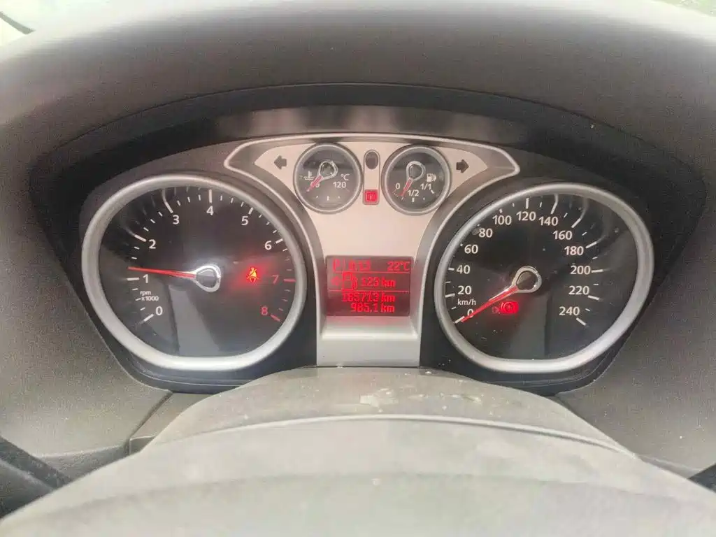 Фото 4 - Ford Focus