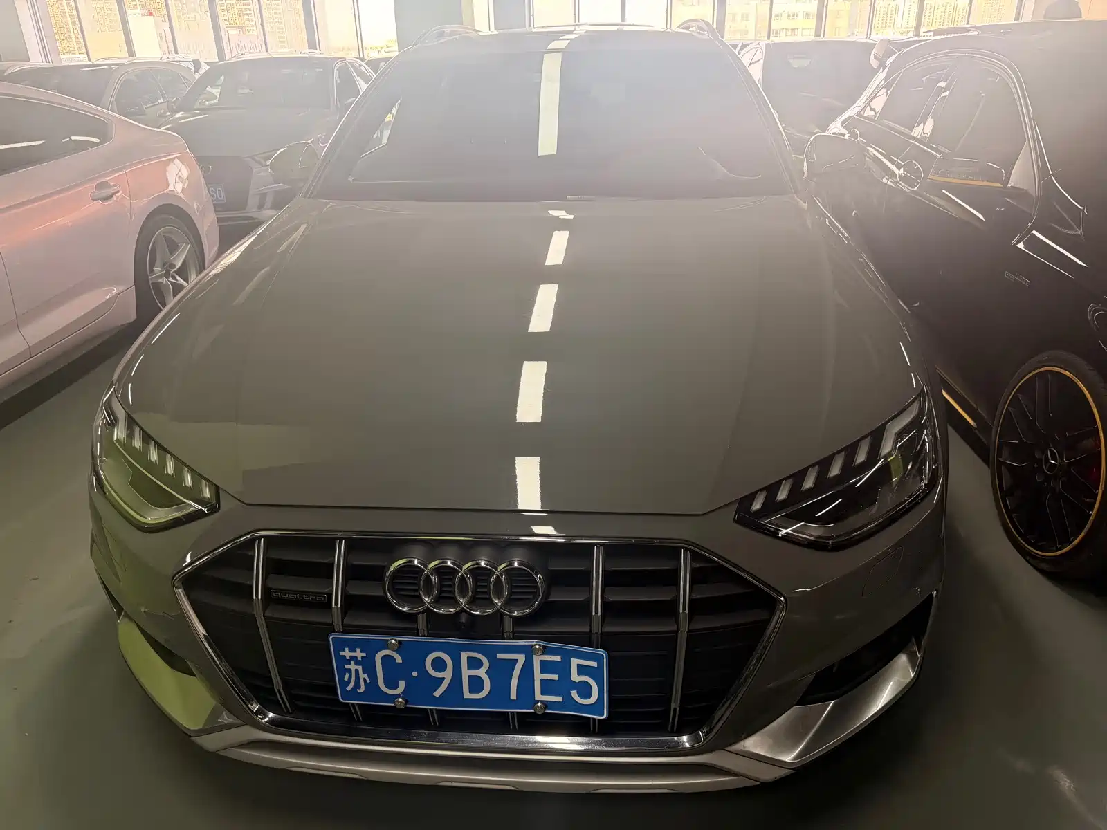Фото 2 - Audi A4 (Import)