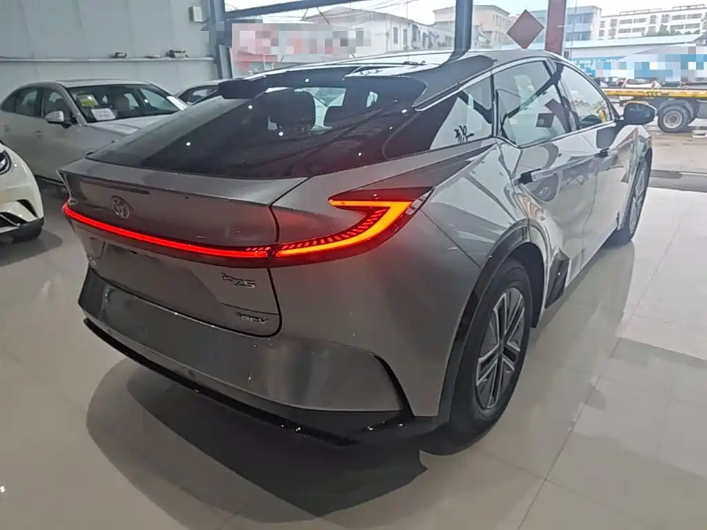 Toyota bZ5 2025 550 JOY фото 7