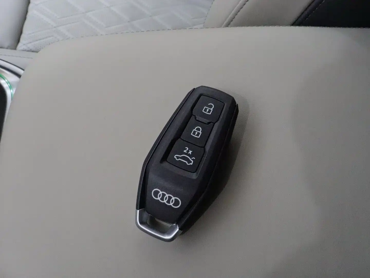 Photo 17 - Audi Q5L