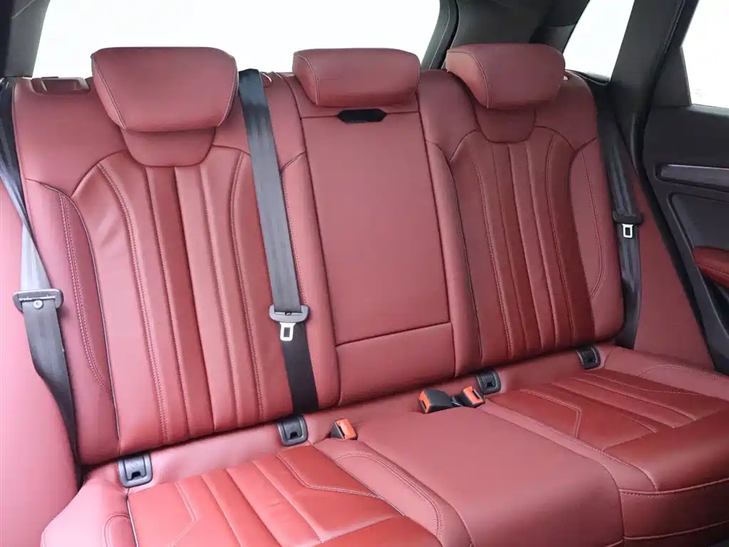Audi Q5L 2024 Model 40 TFSI Luxury Dynamic фото 22