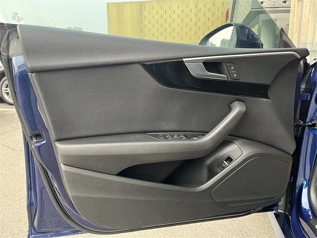 Audi A5 (Import) 2018 2017 Sportback 40 TFSI Fashion