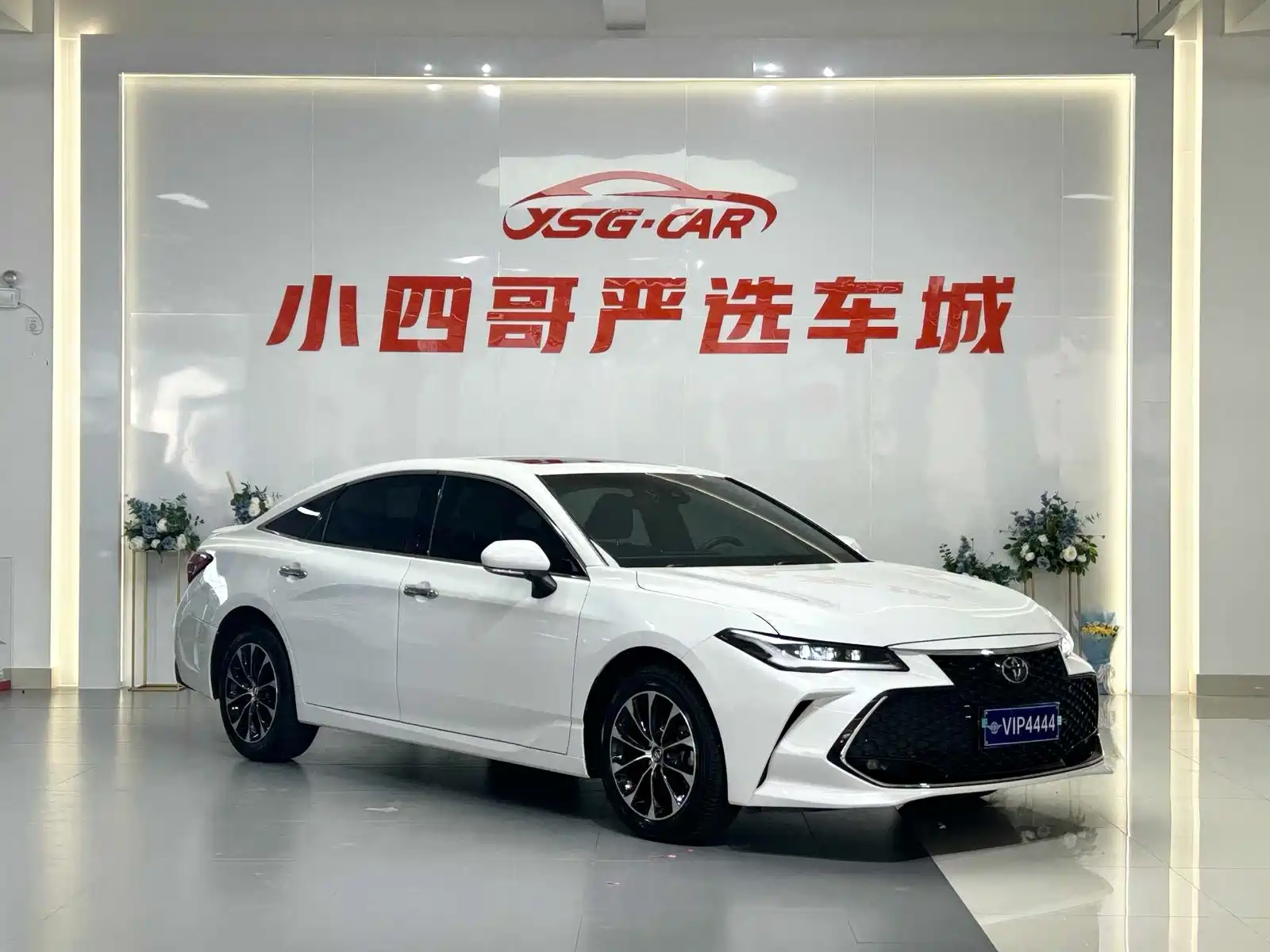 Фото 3 - Toyota Avalon