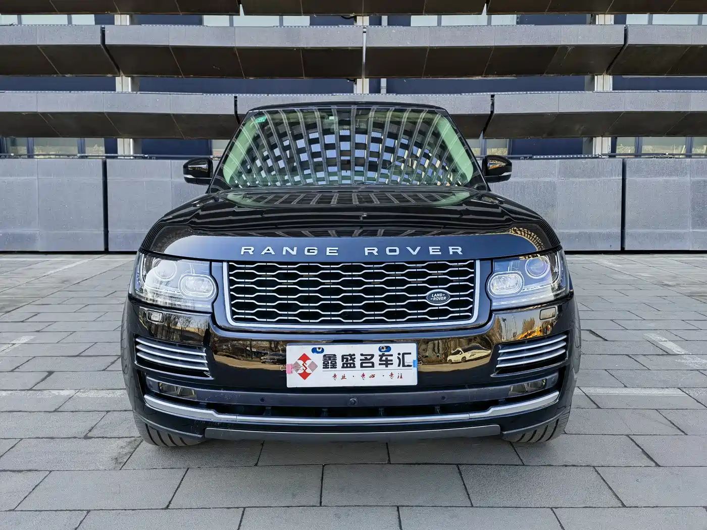 Land Rover Range Rover 2016 3.0 SC V6 Vogue SE Autobiography LWB фото 2