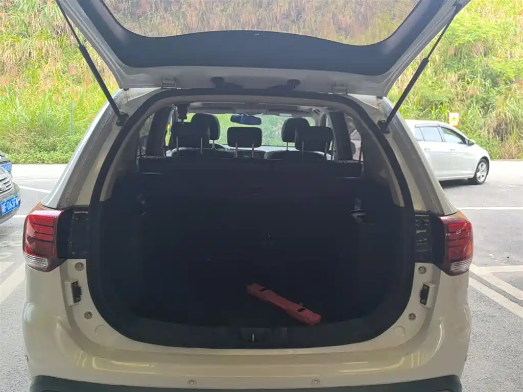 Mitsubishi Outlander 2017 2017 2.0L 2WD Glory 5-seater