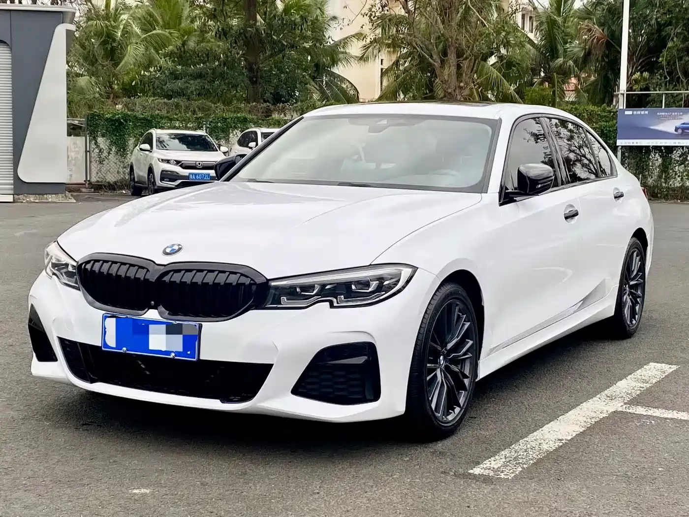 BMW 3 Series 2021 325Li M Sport Night Edition фото 10