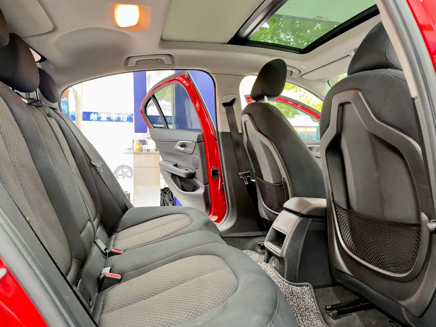 BMW 1 Series 2017 120i Design Package фото 14