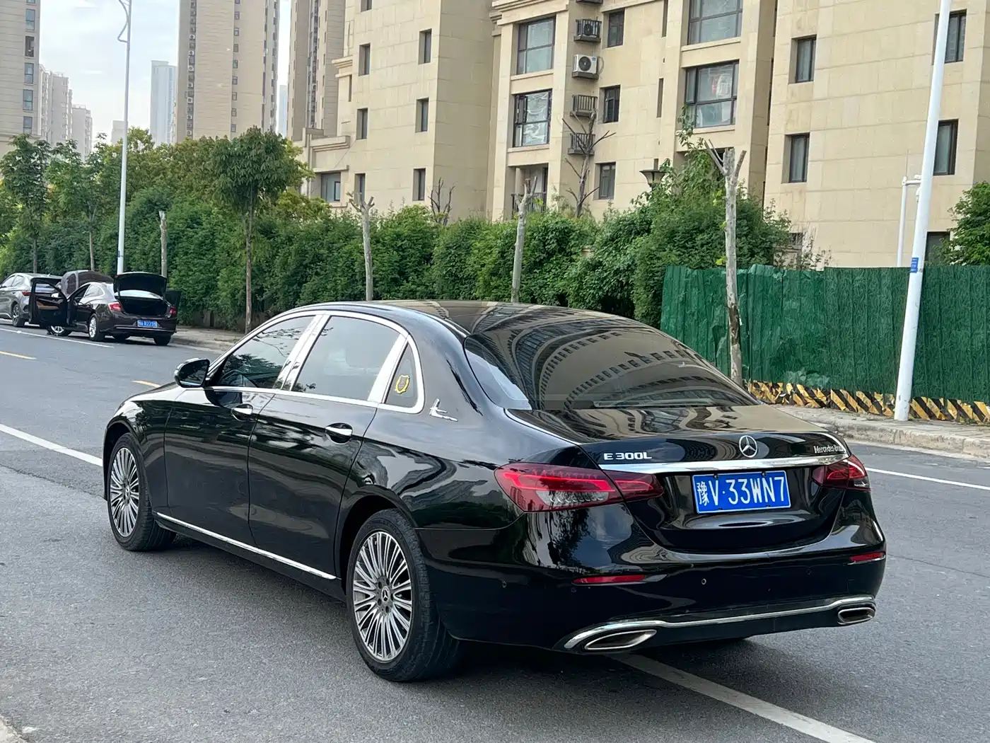 Mercedes-Benz E-Class 2021 E 300 L Luxury фото 6