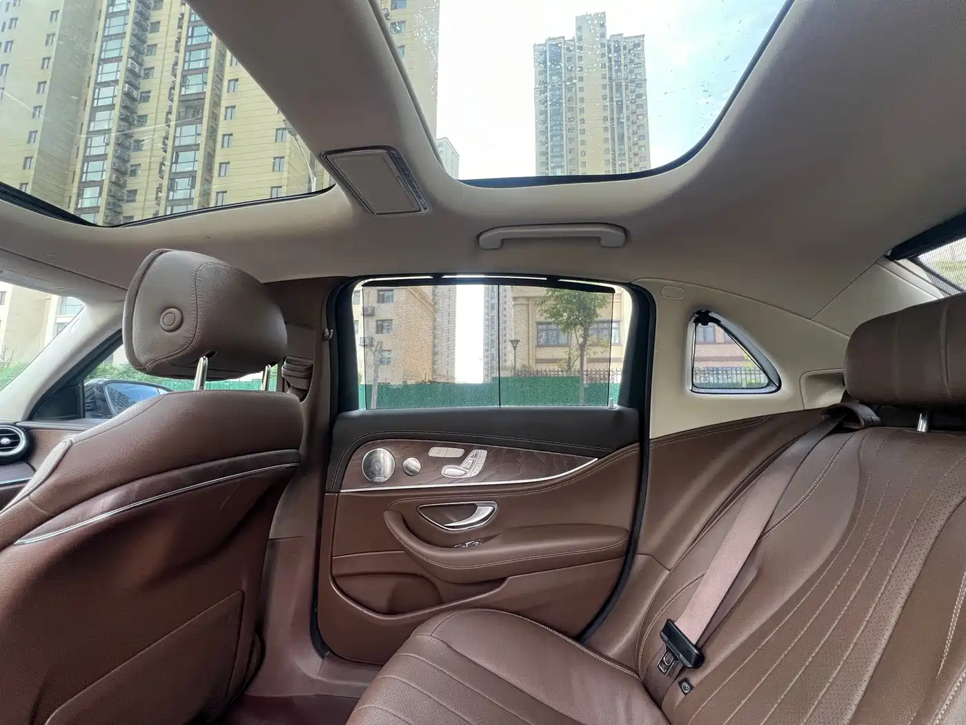 Mercedes-Benz E-Class 2021 E 300 L Luxury фото 20