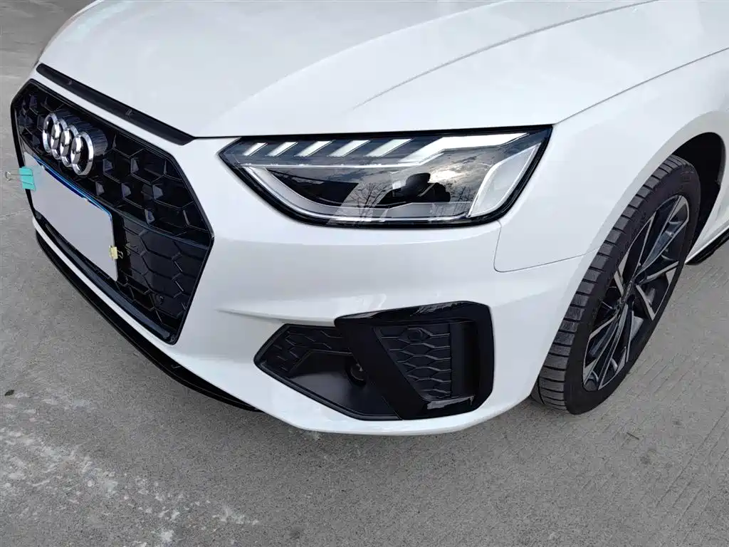 Audi A4L 2023 40 TFSI Luxury Sport фото 4