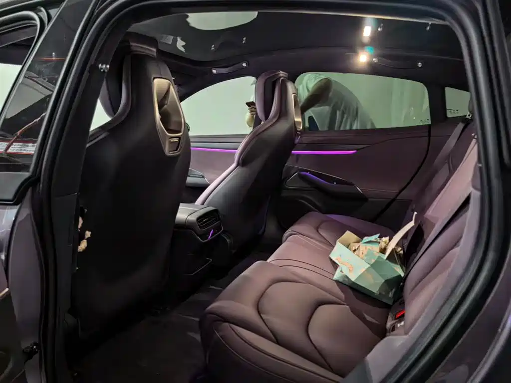 XIAOMI CAR XIAOMI SU7