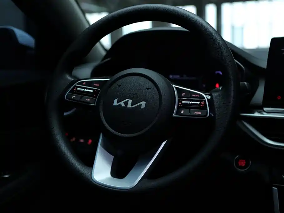 Kia K3 2021 1.5L CVT Refreshed Edition фото 12