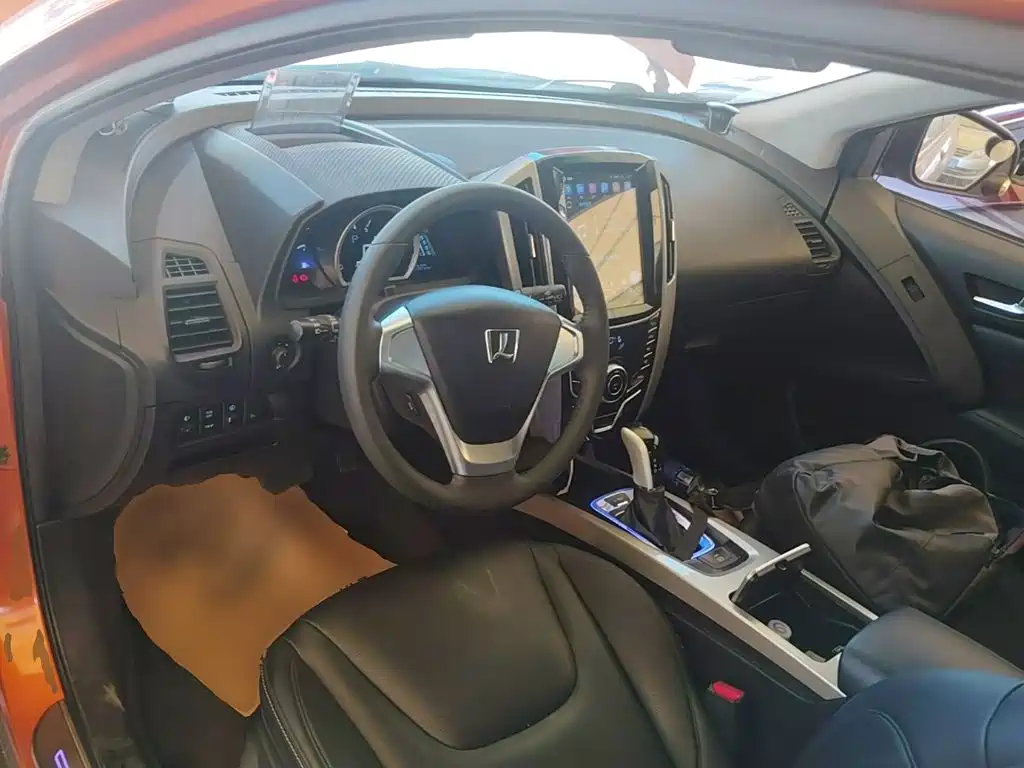 Luxgen U6 SUV 2015 2015 1.8T Fashion Upgrade
