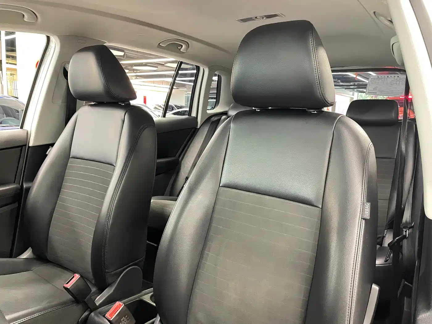 Volkswagen Tiguan 2015 1.8TSI Automatic 2WD Comfortline фото 20