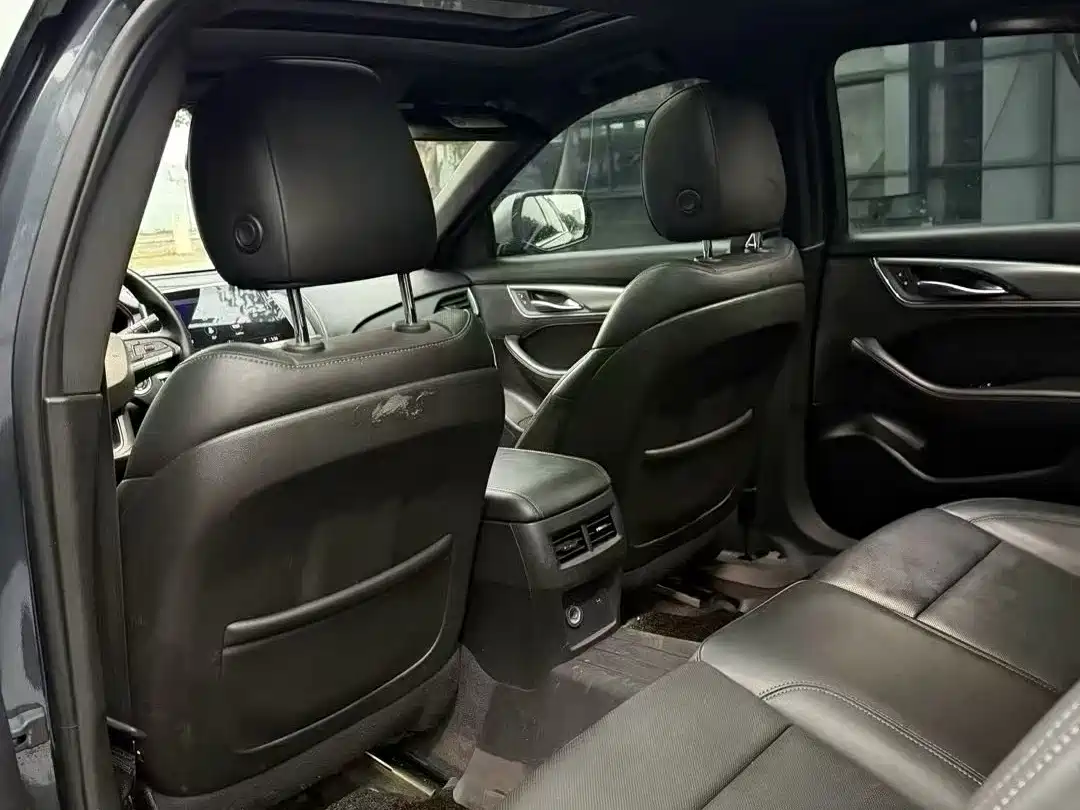 Фото 5 - Cadillac CT5
