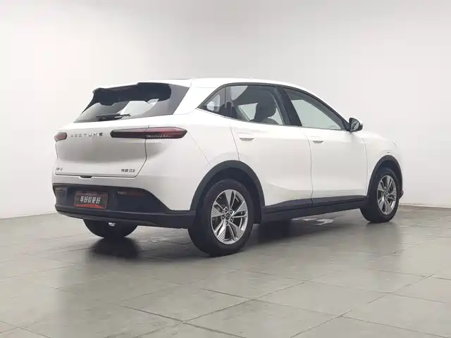 Besturn Yueyi 03 2025 Model 445km Joy Edition — фото 2