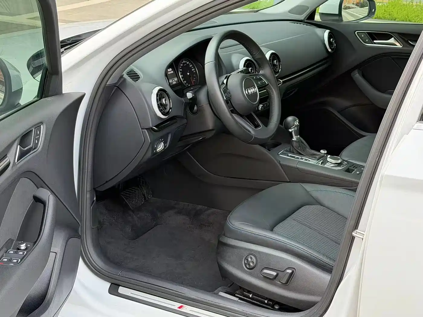 Audi A3 2019 Limousine 35 TFSI Sport China VI фото 4