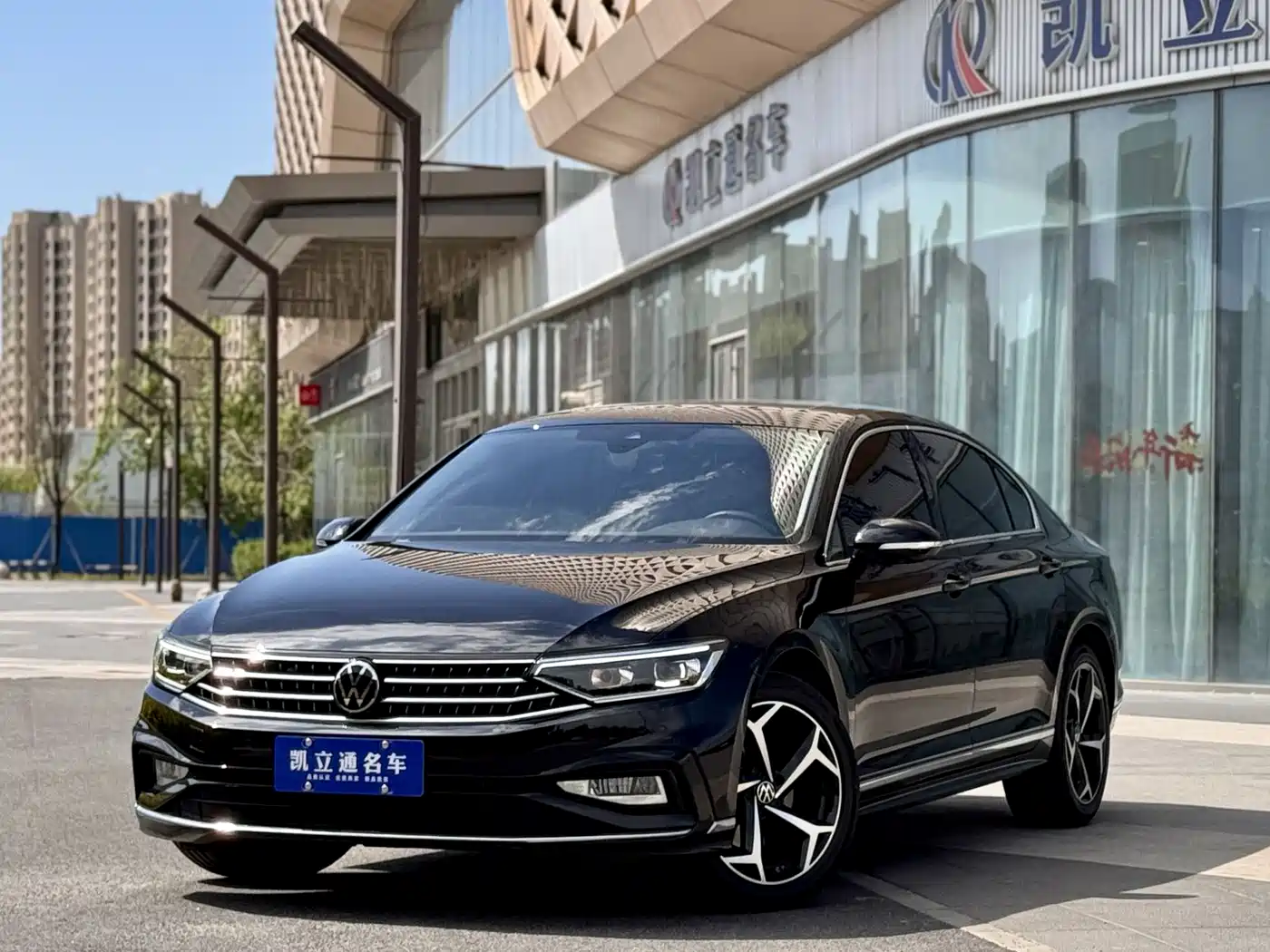 Volkswagen Magotan 2025 Popular Edition 330TSI DSG Luxury