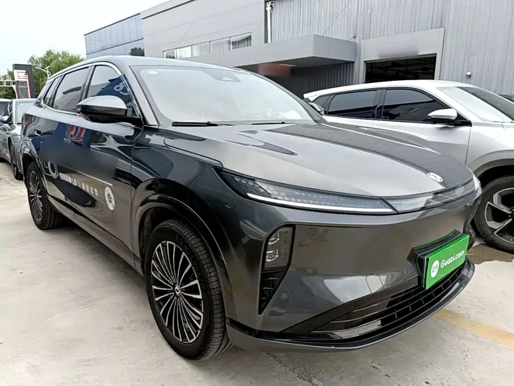 Dongfeng Aeolus L8 2025 2025 Plug-in Hybrid