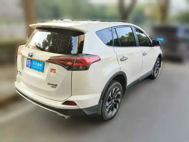 Toyota RAV4 Rongfang 2018 2.5L Automatic 4WD Elite i Edition — фото 2