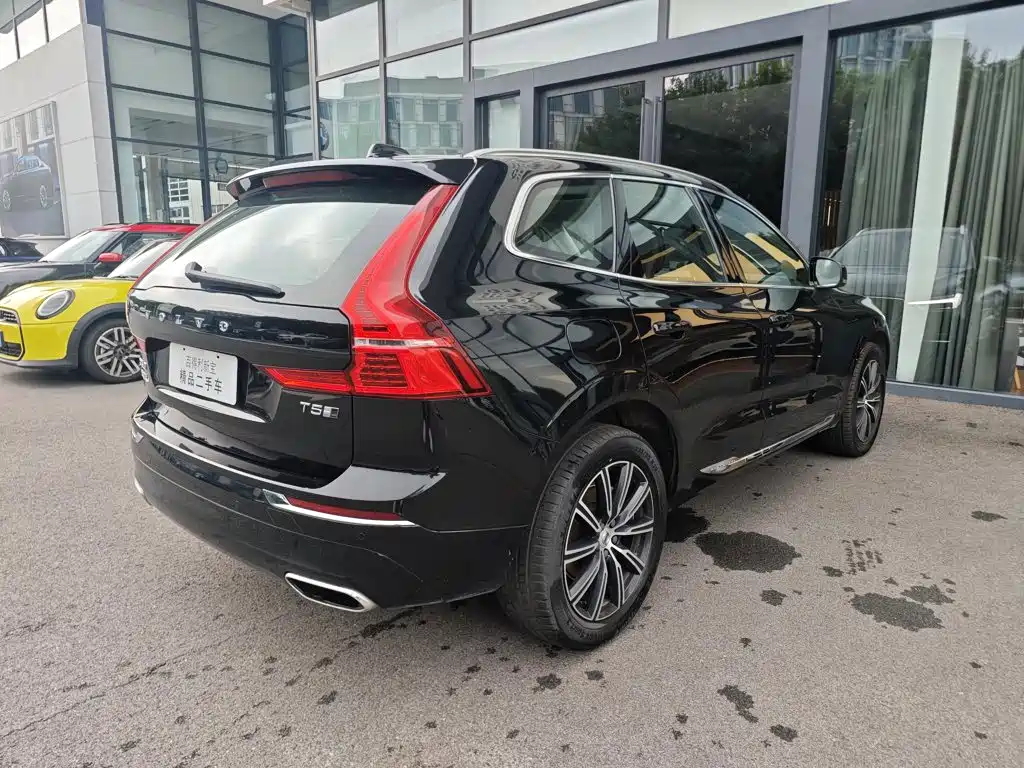 Фото 3 - Volvo XC60
